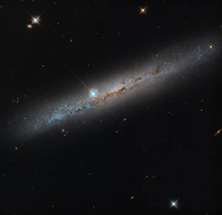 Hubble NGC1827 1 flat FINAL, NASA