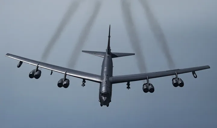 A Boeing B-52H Stratofortress in flight over the Persian Gulf (190521-F-XN348-9173)