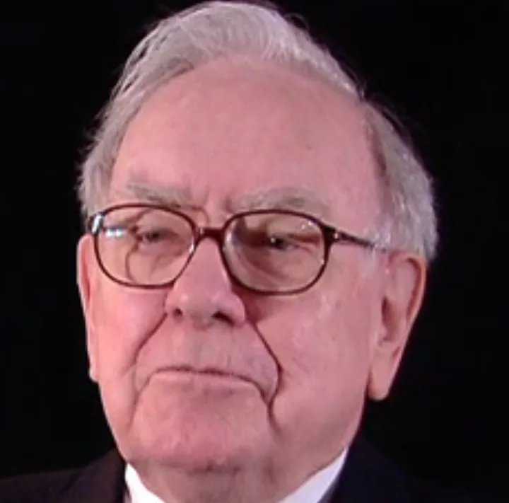 Warren Buffett in 2010 (cropped)